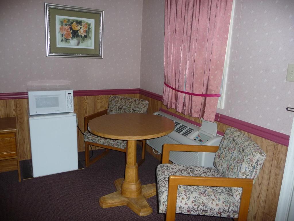 إليزابيث تاون Red Rose Motel الغرفة الصورة